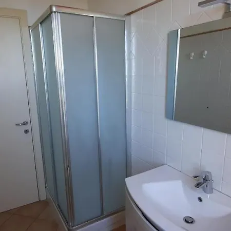 In Contesto Esclusivo In Pieno Centro Камерано